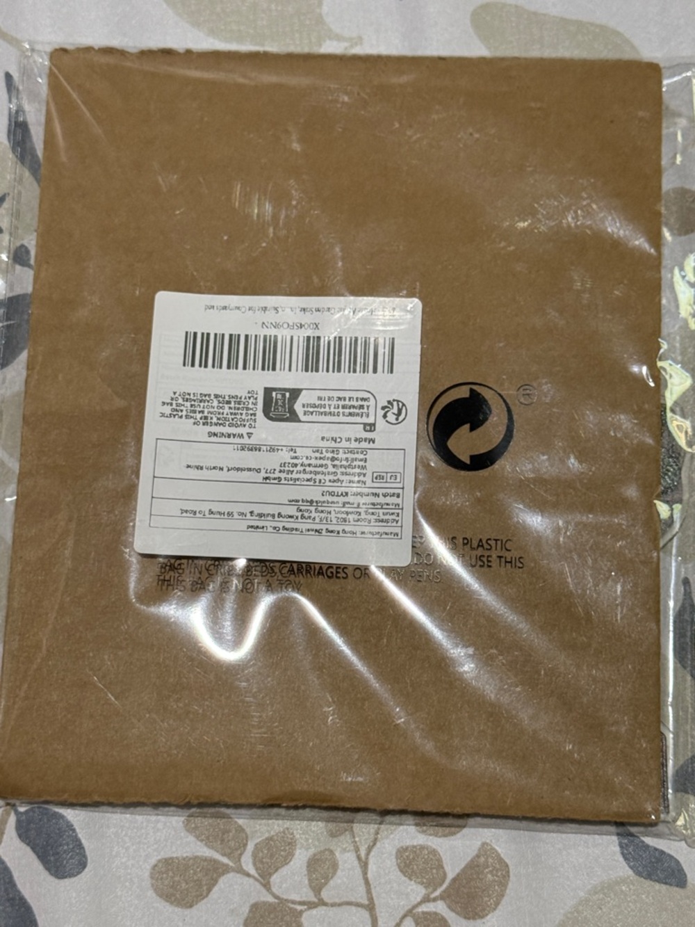 Whimsical Cottage Garden Yard Stake - Green Roof, White Walls - Picture 6 of 6